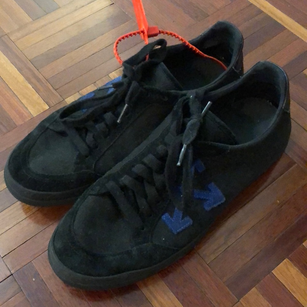 Off-Withe man shoes